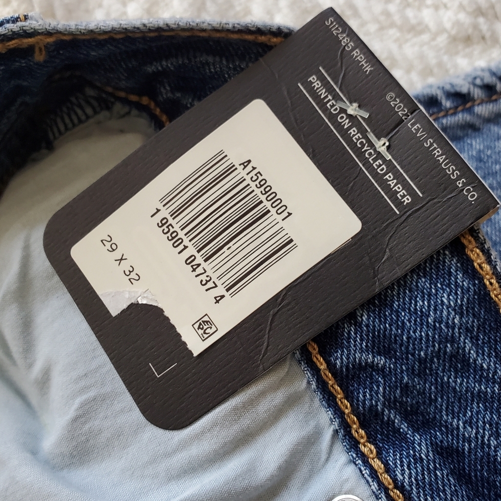 Levis High Loose Flare Jeans NWT - Picture 7 of 16
